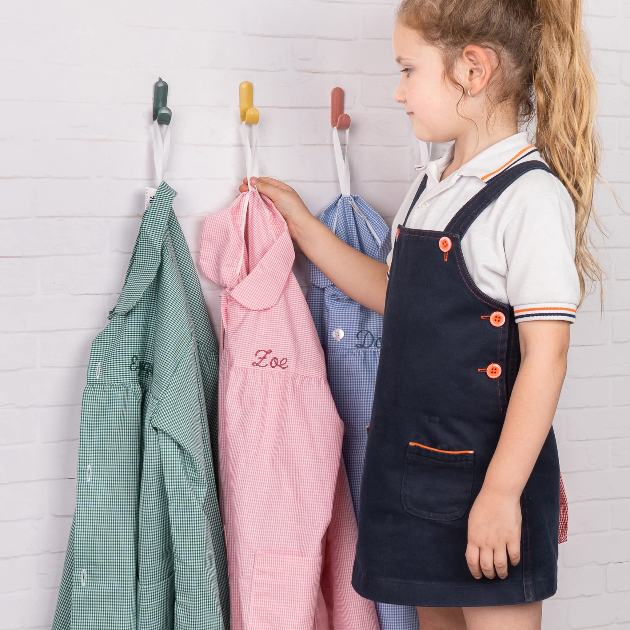 Wanapix | Grembiule Scuola Personalizzato con Nome |per Bambini | 2 Tasche Laterali | Scuola/Asilo/Pittura/Cucina | 3-4 Anni | 3-6 Anni | 4 Colori
