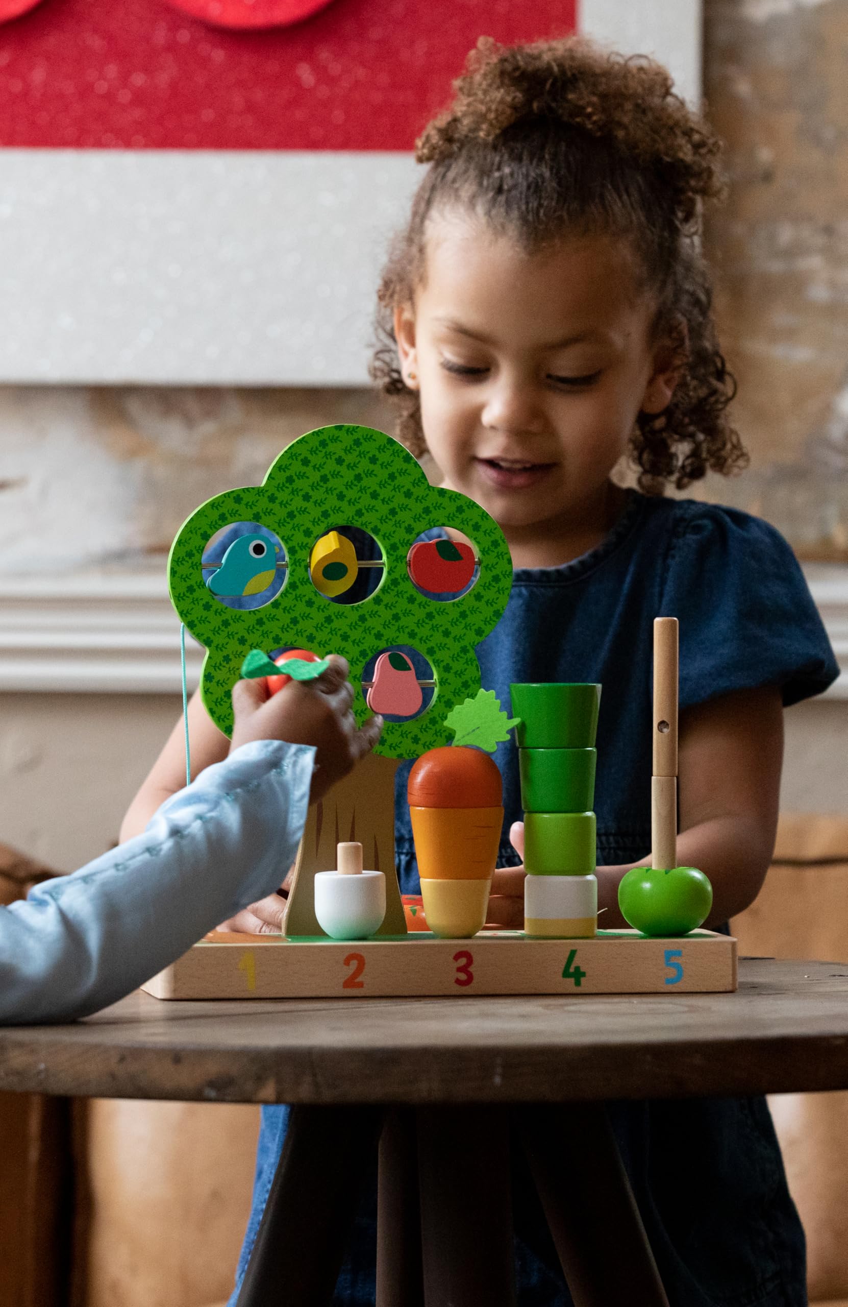 VILAC - Jouet en bois -Jeux d'éveil - Apprendre à compter et découvrir les formes basiques - 2469