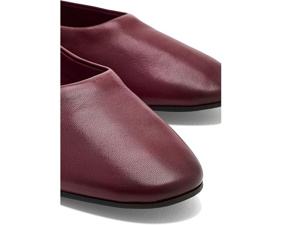 Kenneth Cole New York Garland - Right View