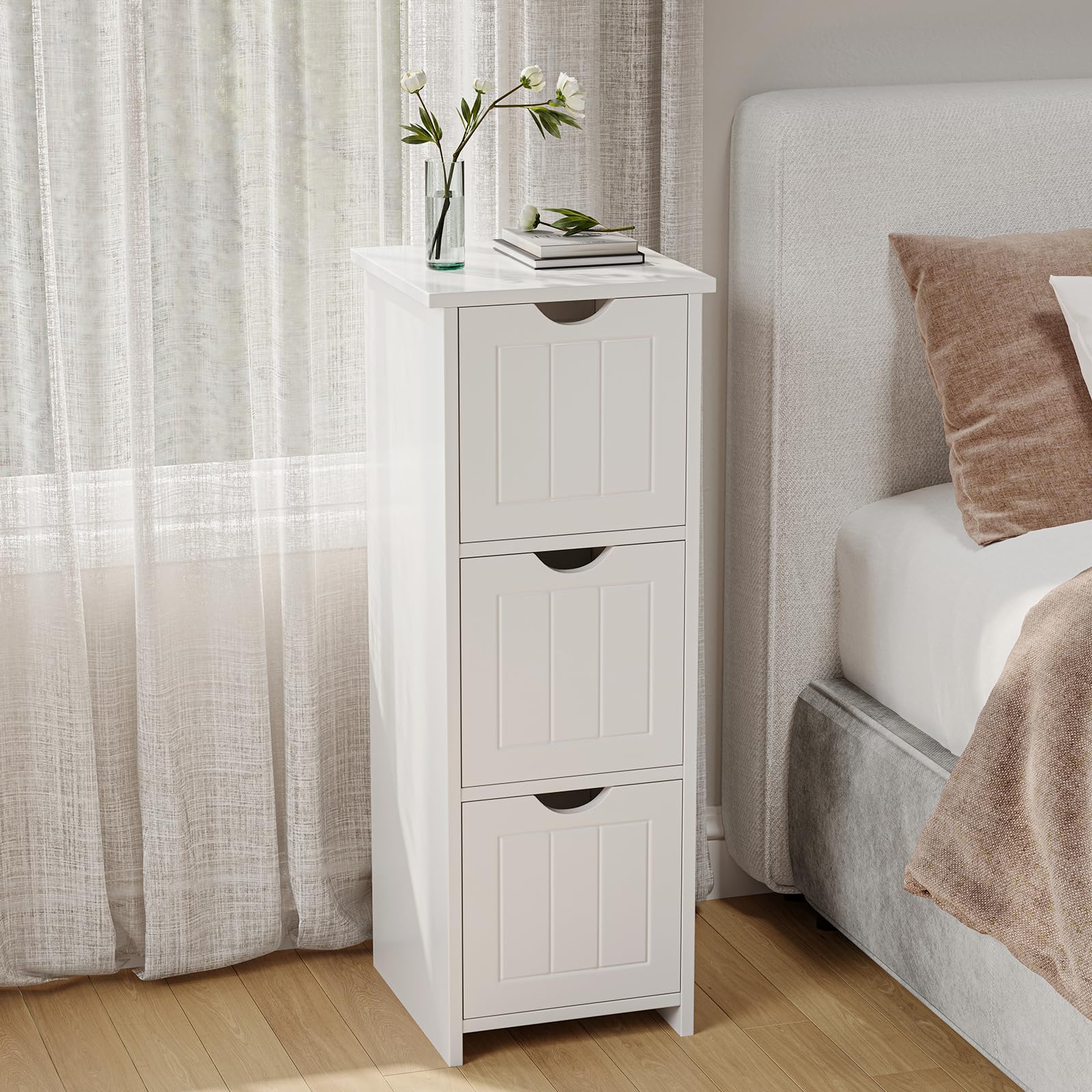 Sweetcrispy Mueble de baño Estrecho 32 x 30 x 81 cm, Moderno, Armario de baño con 3 cajones, Color Blanco Brillante, Estrecho con Gran Espacio de Almacenamiento, Mueble de baño