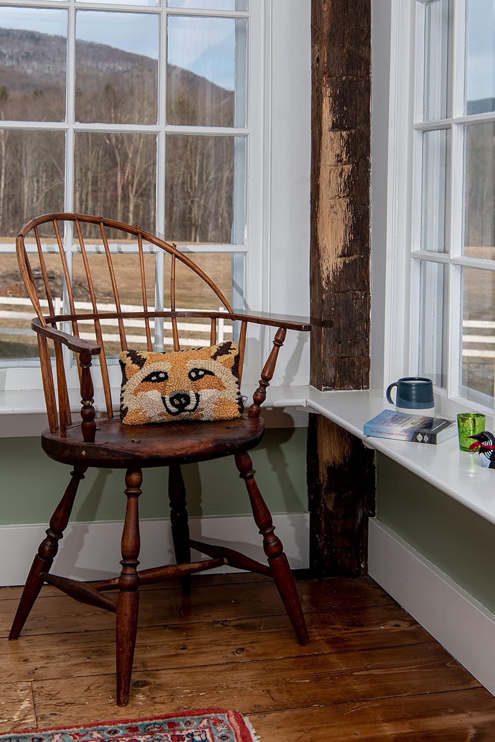 Chandler 4 Corners Artist-Designed Fox Face Hand-Hooked Wool Decorative Throw Pillow - Wildlife Pillow for Couches & Beds - Easy Care & Low Maintenance - Nature & Wilderness Pillow