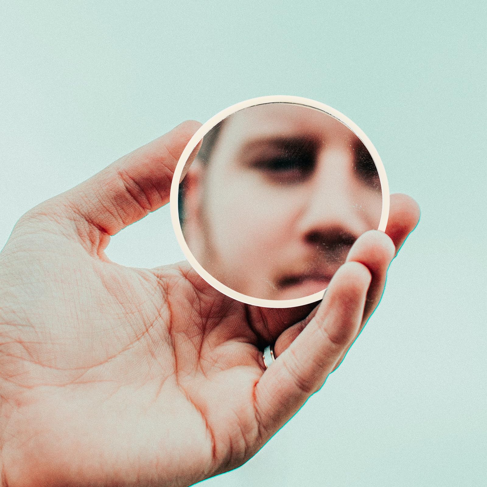 24 Espejos Pequeños de Maquillaje para Mujeres Plástico, Diseño Práctico Distorsión, Ideales para Uso Diario y Portátiles Varios Estilos