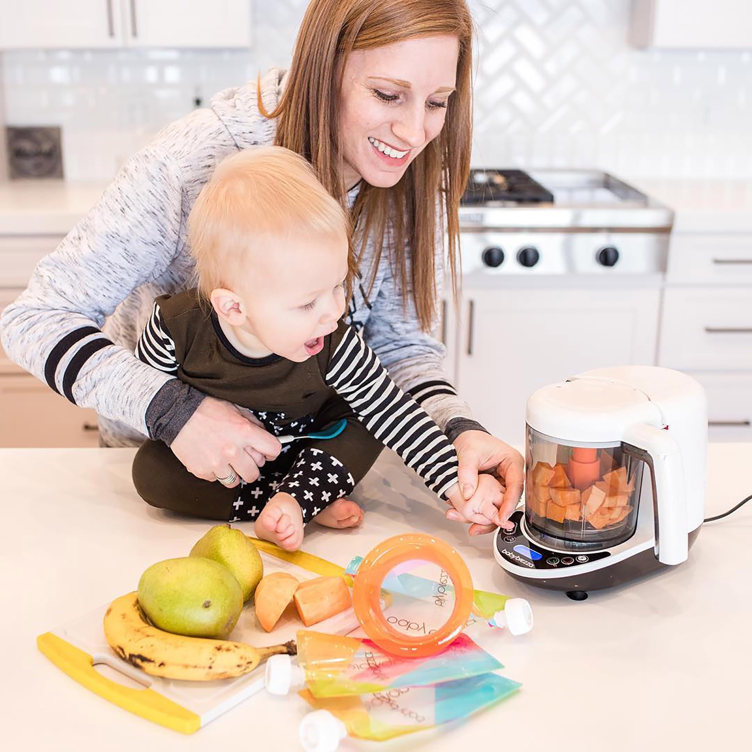 Baby brezza - Food Maker Deluxe - Robot cuisine Multifonction Bébé - Chauffe à la Vapeur Et Mixe Les Aliments par Simple Pression d'un Bouton