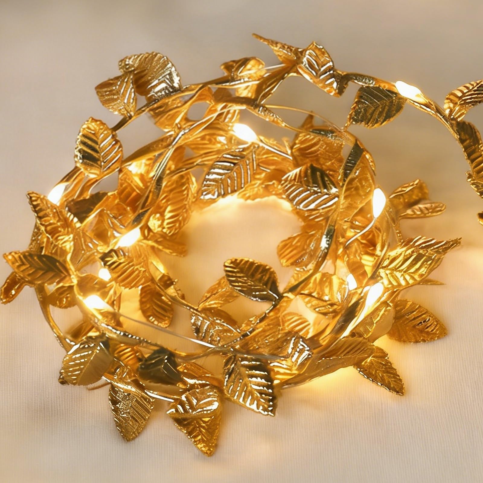 ANBET 10m 100 LEDs Gold Leaf String Lights, Fake Artificial Gold Leaves Warm White Hanging Vine Lights Indoor Outdoor Battery Operated (Not Included), Home Wedding Bedroom Aesthetic Spring Decor