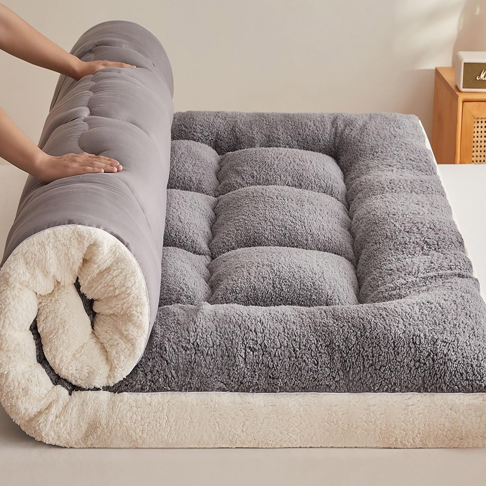 NEPHRA Futon 2 Places et Futon 1 Place, Japonais Souple, Matelas Pliable, Épaisseur 5 cm, en Polyester et Peluche Polaire pour Lits, Canapés, Camping(Gray,90 x 200 cm)