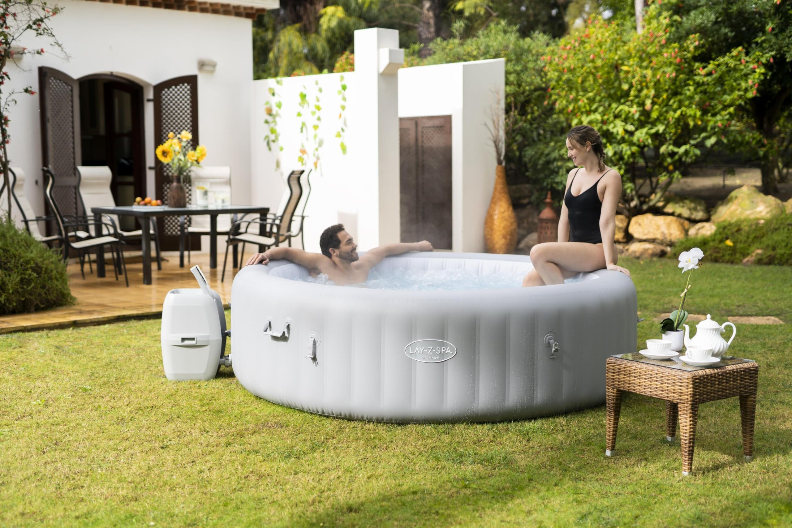 Bestway LAY-Z-SPA® Grenada Airjet™ 236 x 71 cm, 6-8 personnes