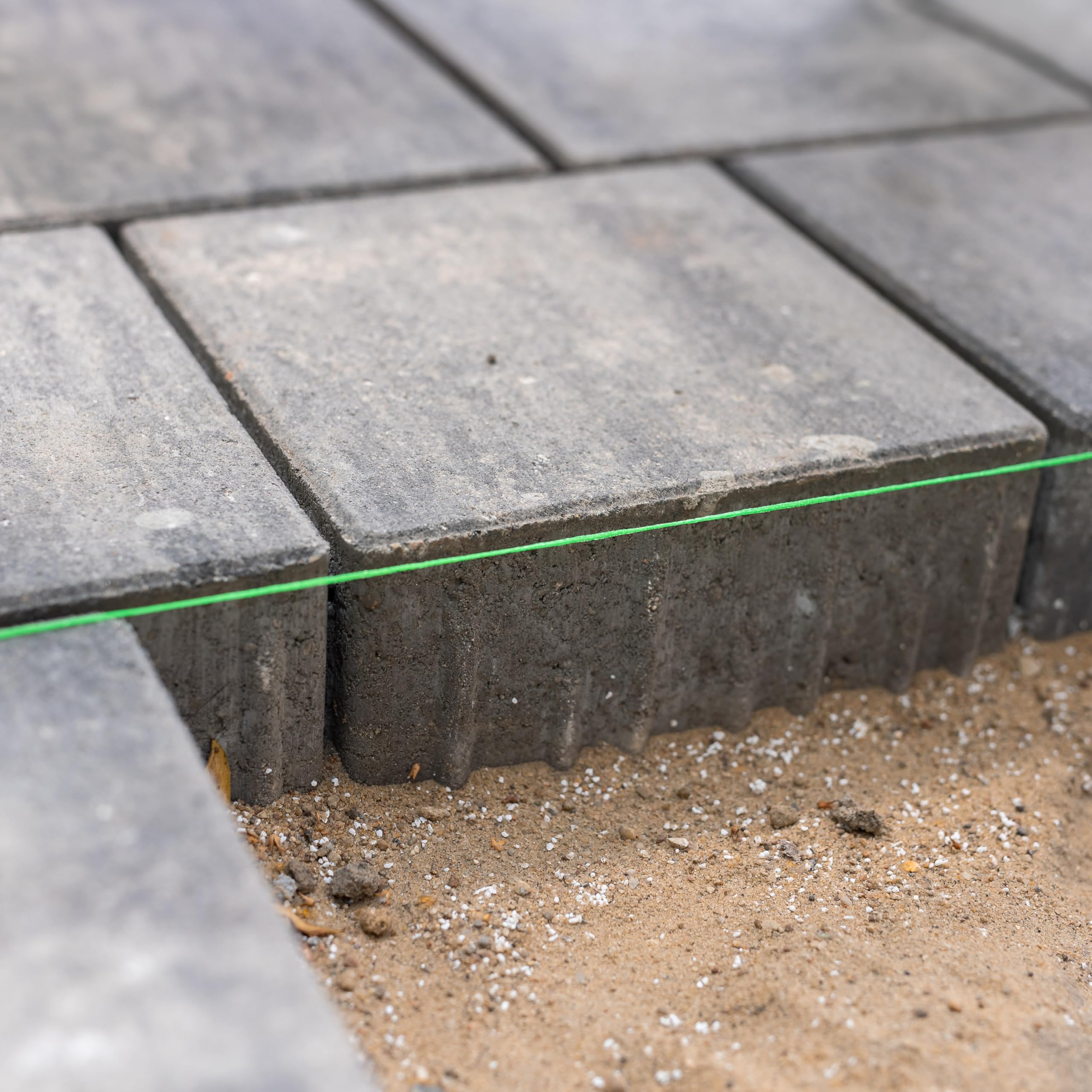 MIVOS Corde de maçon - Paquet de 6 Cordeau de maçon 100m, épaisseur 2mm - Cordeau d'alignement en Rouge - Cordeau de Construction - Cordeau de Plomb - Cordeau de Pavage Durable et résistant - 472N