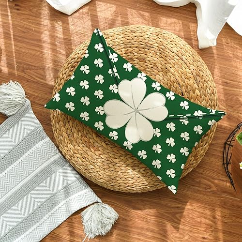 Miniatura 4 de AVOIN colorlife Funda de almohada verde con diseño de trébol sobre del día de San Patricio, 12 x 20 pulgadas, decoración para sofá
