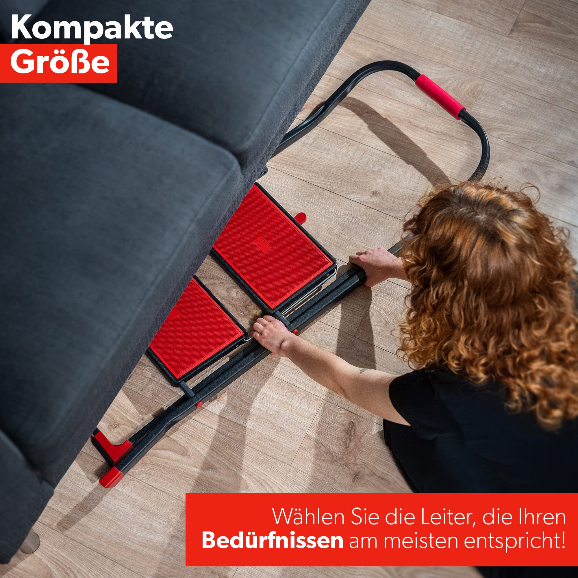 KADAX Klappbare Stahlleiter, 2-stufige Trittleiter mit rutschfesten Stufen, Traglast bis 150 kg, schwarz-rot, mit Klappsicherung und Handlauf