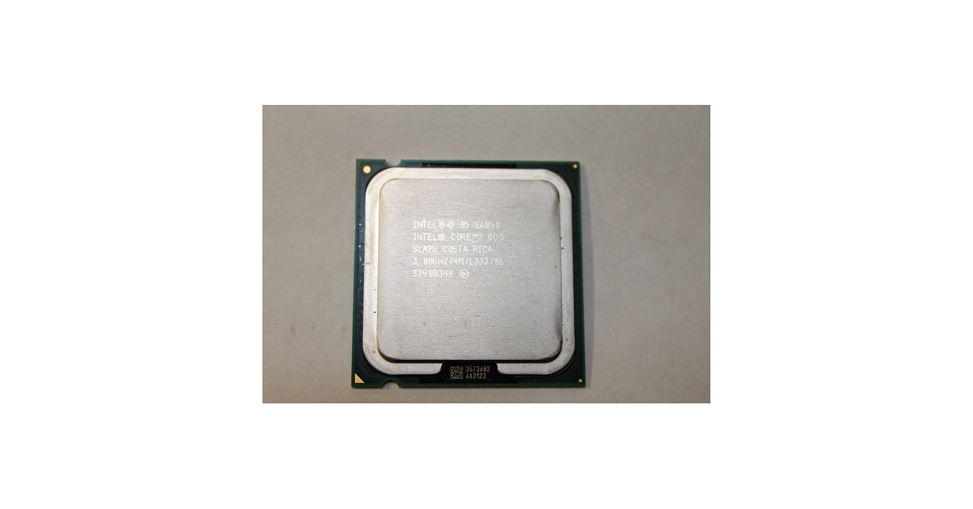 インテル Intel Core 2 Duo Processor E6850 Amazon.com: Intel Core 2 Duo E6850 Dual-Core 3.0GHz 4M L2