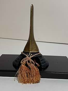 御飾兜 前田利家公 端午飾り 武将兜 六点 ミニチュア兜(メ1412) 御飾兜 前田利家公 端午飾り 武将兜 六点 ミニチュア兜(メ1412)