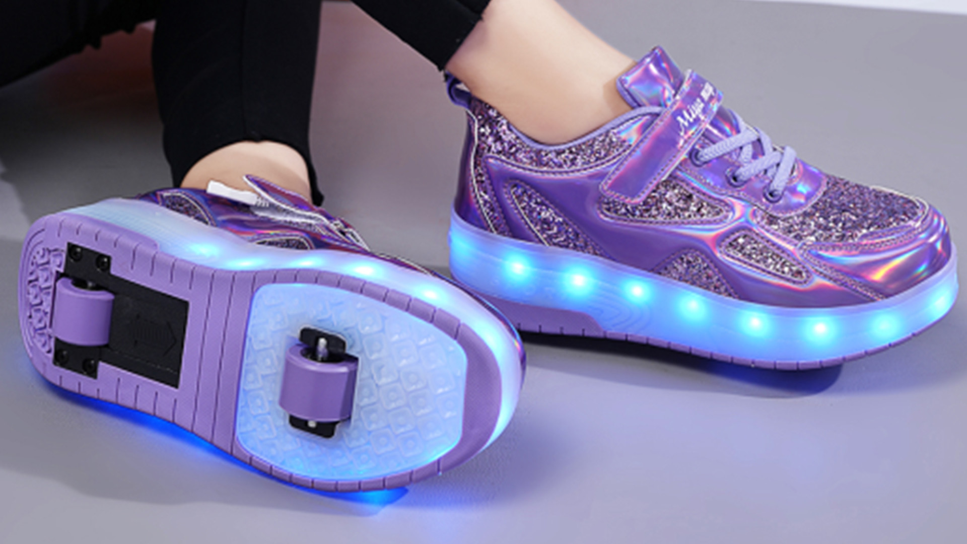 Two Wheels Children's Led Light Roller Skate Shoes For Kids Boys Girls Glowing Sports Luminous Sneakers Skateboard USB Charging - Techouse Gadgets