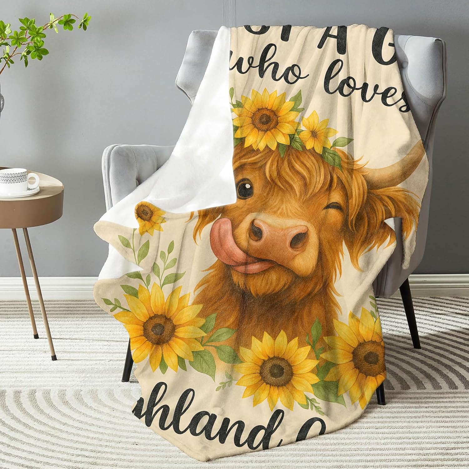 Funny Highland Cow Blanket, Soft Lightweight Warm Cozy Flannel 60×50 inch Throw Blanket for Couch, Travel, Bed, Outdoor, Gifts for Women Men Adults Kids