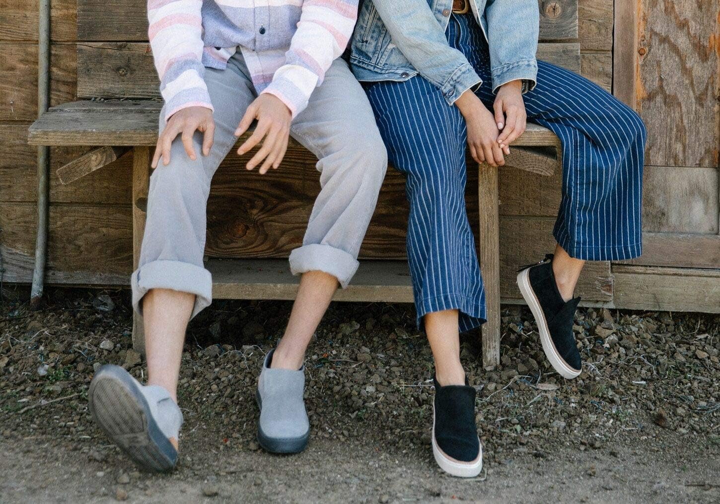 TOMS Women's Paxton Water-Resistant Slip-Ons Black Suede Size 6 - Image 2