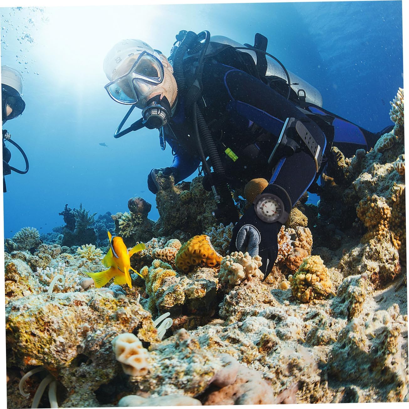 Zerodeko Underwater Luminous Wristband Compass Watch, Waterproof Balance Watch Strap Compass for Hiking, Camping, Scuba Diving, Portable Navigation Tool for Outdoor Sports