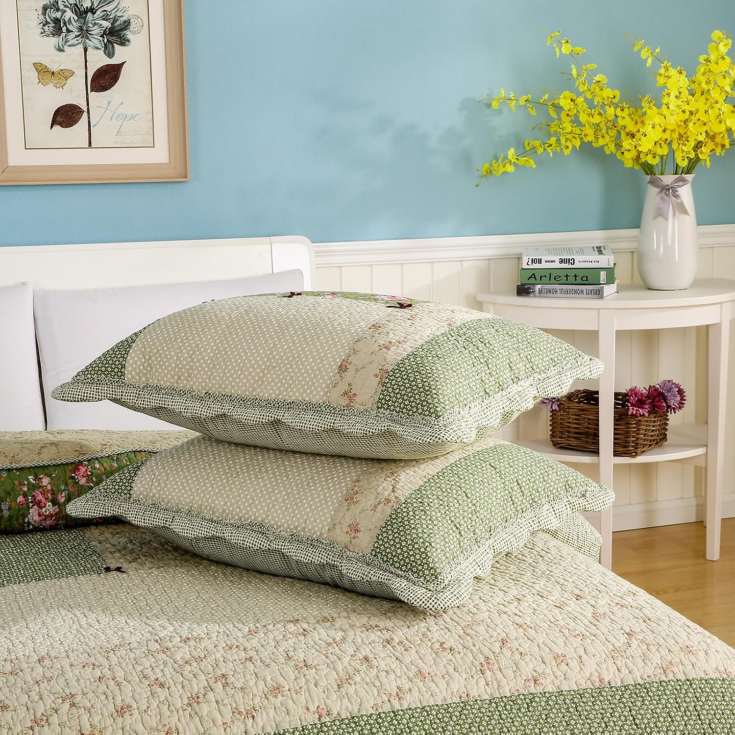 vctops Cotton Patchwork Quilt Set Queen Size, Reversible Quilt Bedding Set 3 Pieces, Floral Plaid Lightweight Quilted Bedspreads, Soft Bed Coverlet with 2 Pillow Shams for All Seasons (Green,Queen)