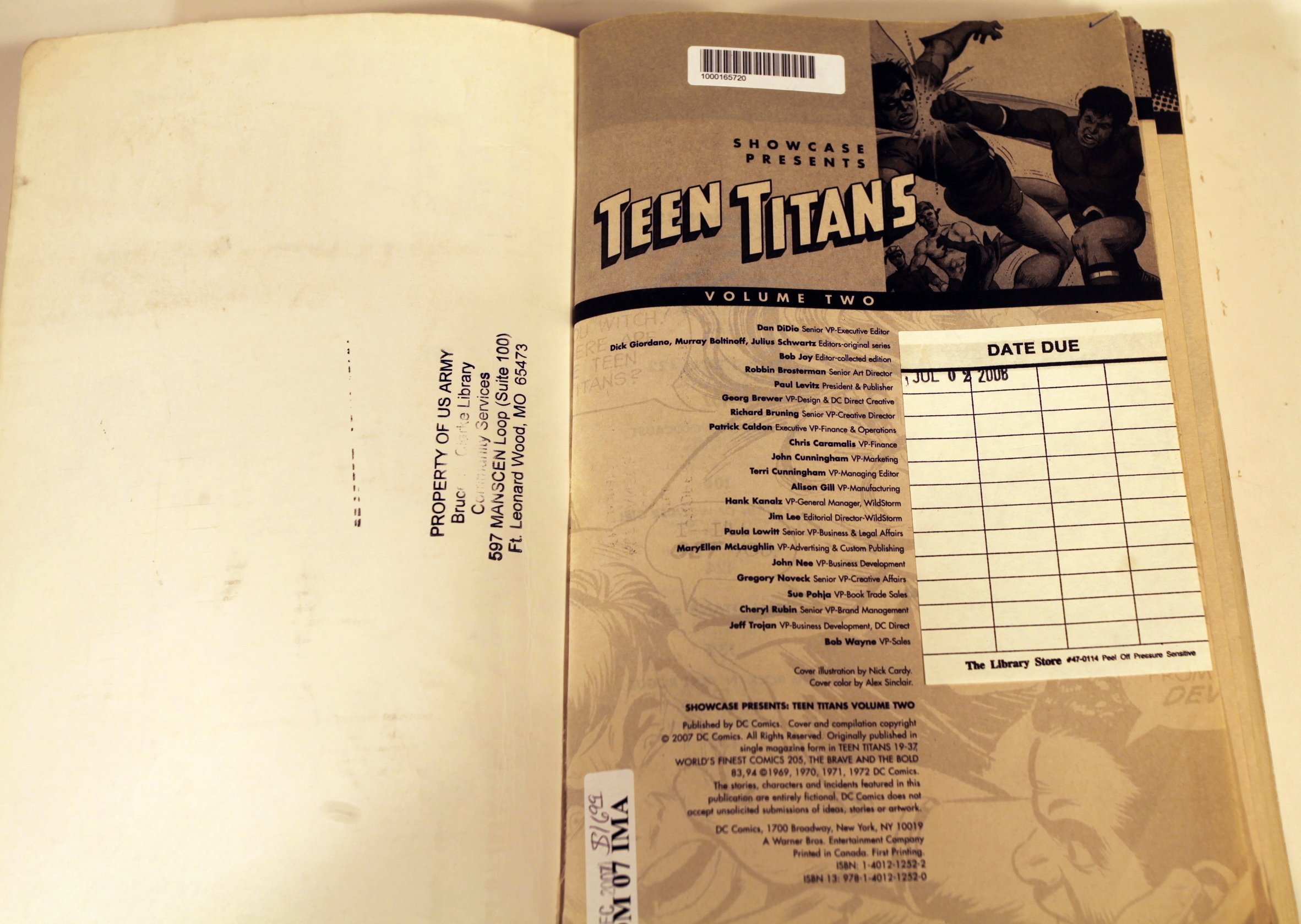 Showcase Presents Teen Titans 2