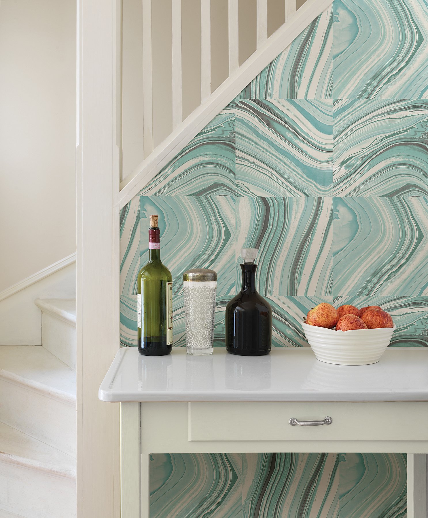 NuWallpaper Metamorphis Peel and Stick Wallpaper, Blue & Green, 549 x 52 x 0.3 cm - Image 4