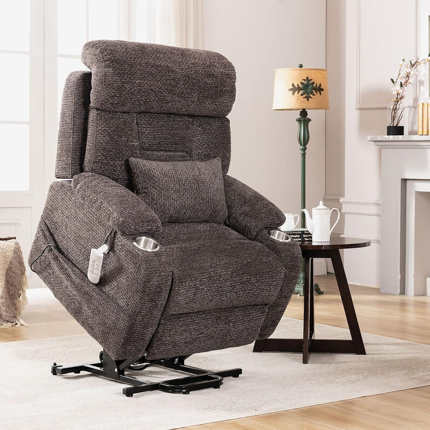 Top 9 Best Power Lift Recliners For Big And Tall People