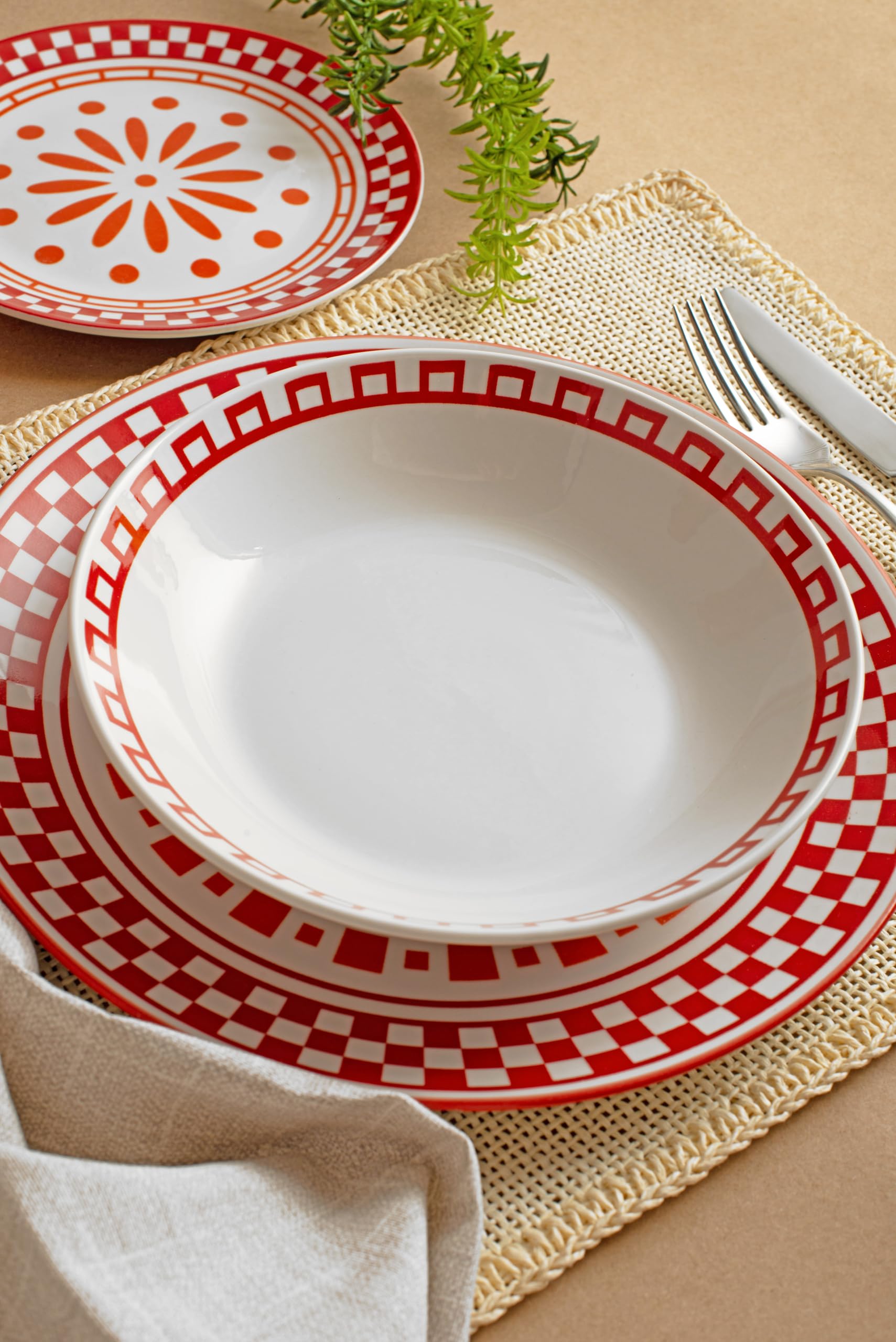 H&H Servizio Tavola Kora 18 Pezzi in Porcellana Decorata - Piatti Piani, Fondi e Frutta con Decorazioni Rosse e Arancioni - Adatto Lavastoviglie e Microonde, Idea Regalo Perfetta