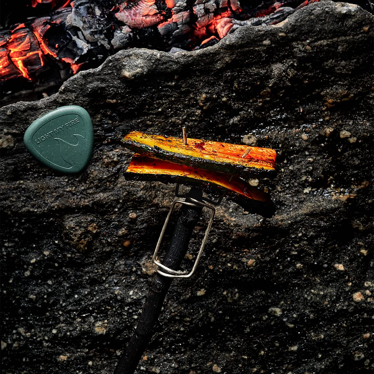 Light My Fire Fourchette A Barbecue - Pique A Brochette - 2 x Grandpa's FireFork en Acier Inoxydable - Adaptable Baton de Guimauve - Idéal Brochette Barbecue de Camping Randonnées BBQ Survie