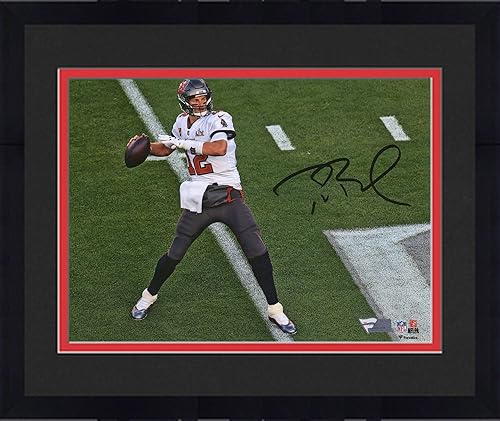 Tom Brady Buccaneers Signed 8x10 Photo (Fanatics) Tom Brady Buccaneers Signed 8x10 Photo (Fanatics) — officially licensed fan gear