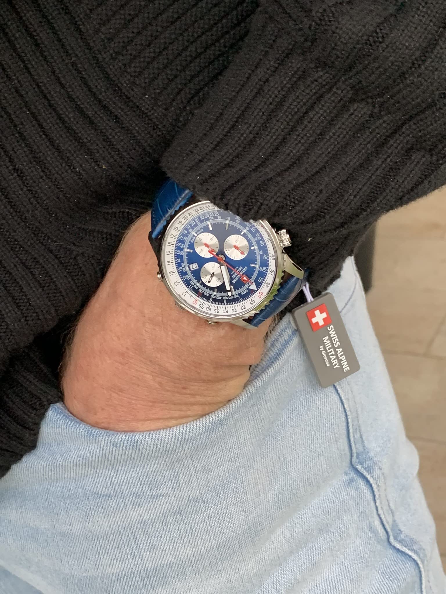 Swiss Alpine Military 7078.9 Montre analogique à quartz pour homme en cuir
