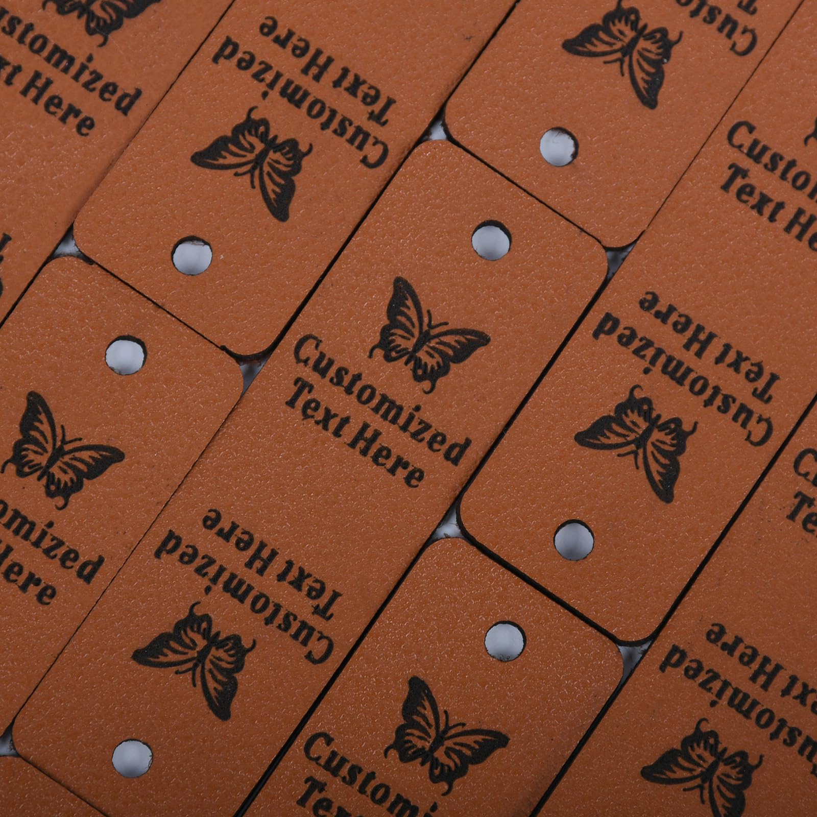 Etiquetas de cuero personalizadas en remaches, etiquetas plegadas sin costuras para ropa, hechas a mano, etiquetas para ganchillo y tejer (50 unidades)