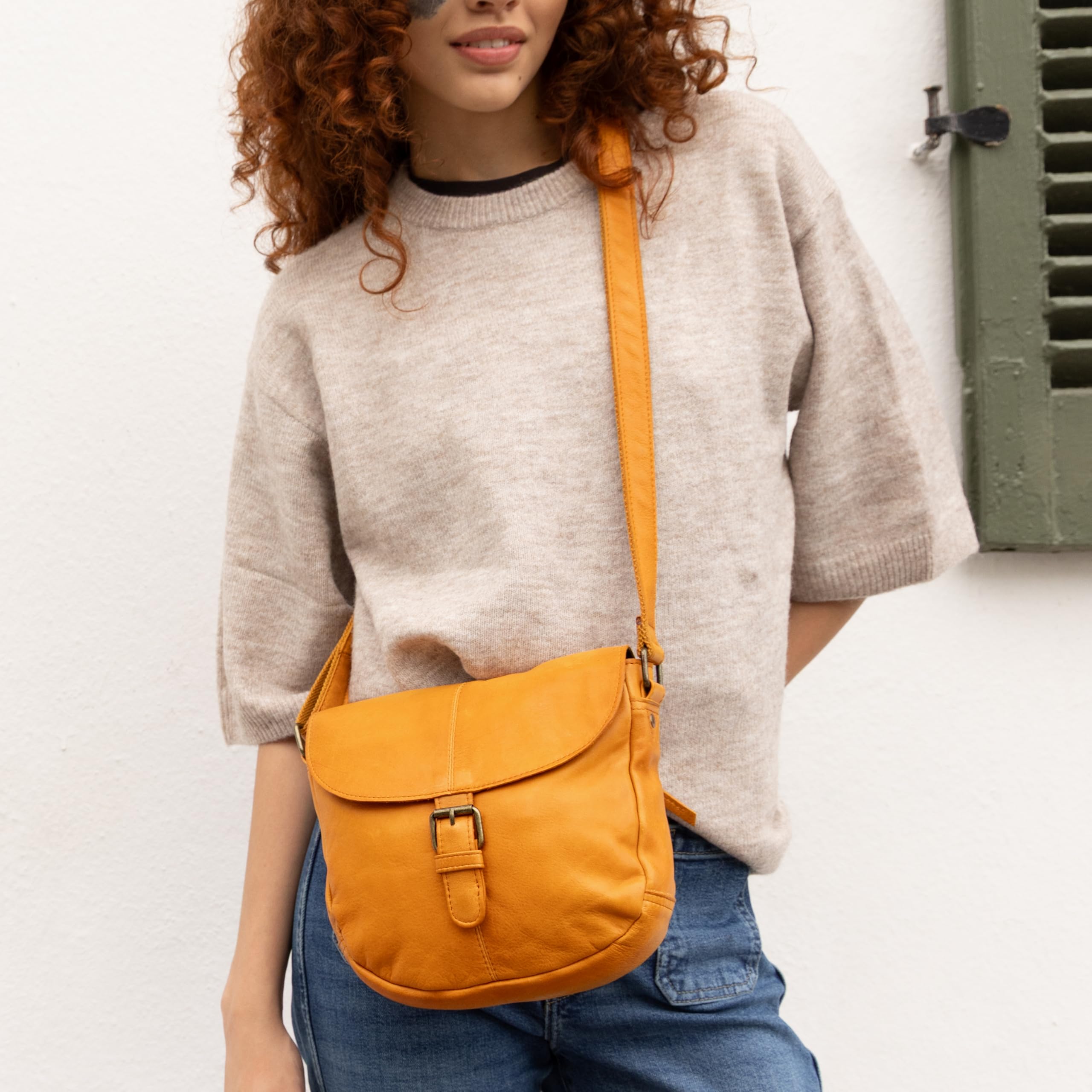Gusti Leder Bandolera Candice | Bolso de cuero hecho a mano para mujer para el día a día y el ocio I Elegante bolso de piel de búfalo para mujer