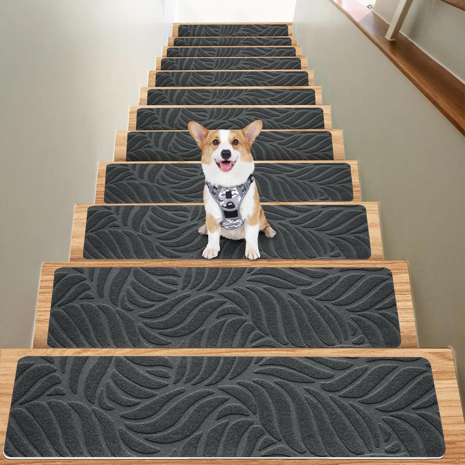 Alfombrillas antideslizantes para escaleras de interior en gris oscuro antihuellas