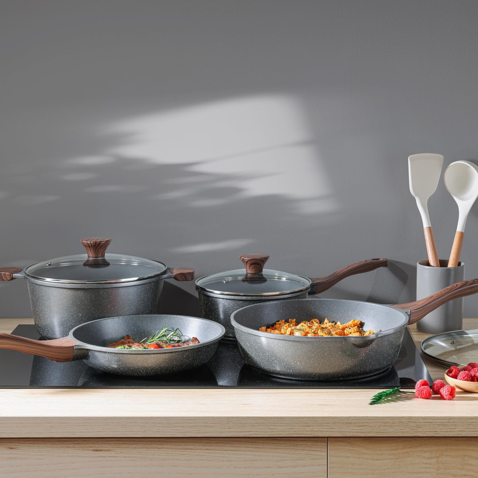 SENSARTE Set di Pentole in Granito 13 Pezzi, Padelle Antiaderente con Manici Isolanti, Padella 24/28 cm & Pentola 20/24 cm, Facile da Pulire