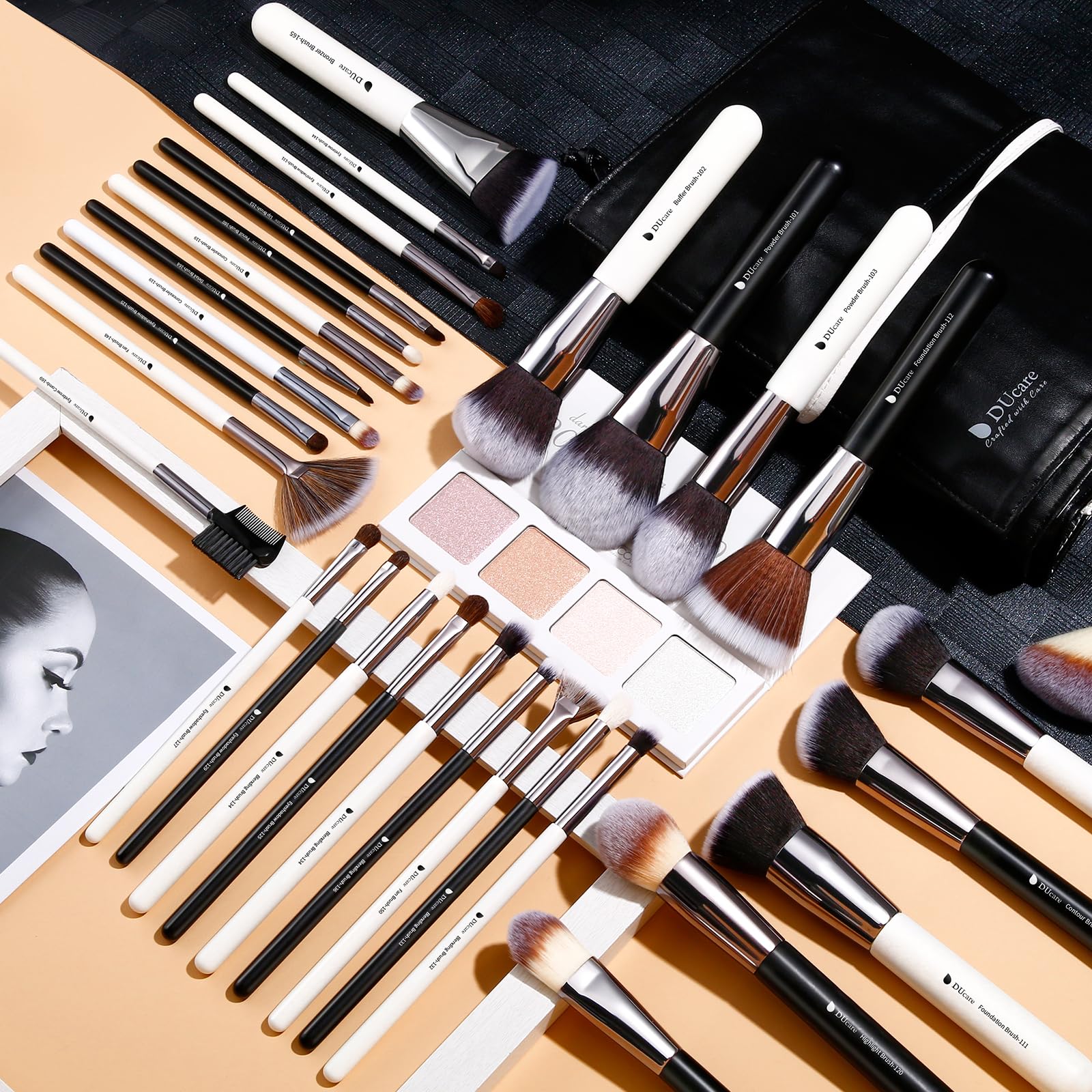 DUcare Professional Makeup Brush Set, 31Pcs Panda Kabuki Cute Makeup Brushes  Kit DF3142 Complete Eyeshadow Foundation Blending Brush Face Makeup Set  With Leather Case Organizer : Amazon.nl: Beauty