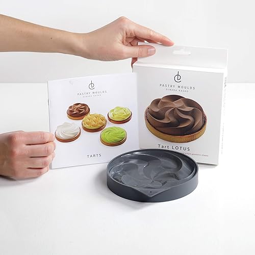 Miniatura 2 de DINARA KASKO Molde de silicona de loto tarta para hornear. Molde de silicona flexible para pastel o mousse por el chef pastelero de fama mundial