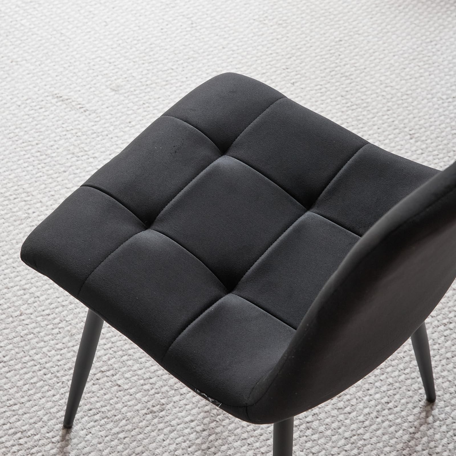 Lot de 4 Chaises de Salle à Manger Modernes, Confortables, en Velours Hollandais, sans Accoudoirs, avec Pieds en Métal, Idéales pour Les Chambres, Les Bureaux et Les Salons, Noires - HL