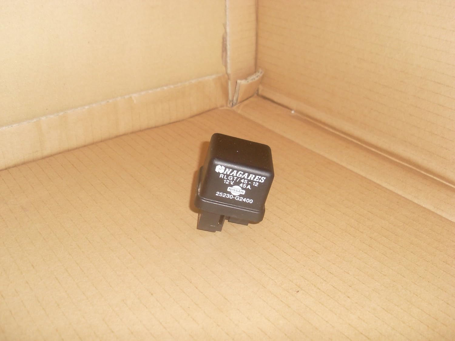 NISSAN TERRANO R20 CARGO SERENA GLOW PLUG RELAY Amazon.co.uk