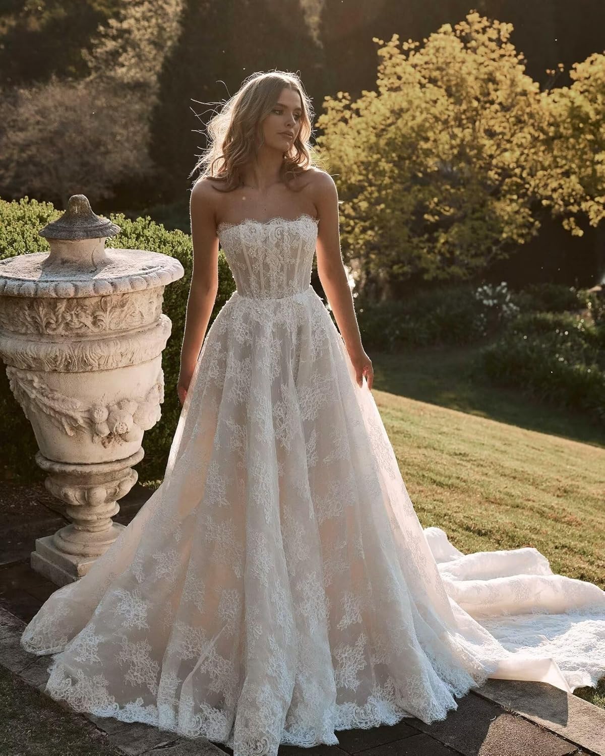 Fanciest Women's Strapless Lace Wedding Dress A-Line Bridal Gowns