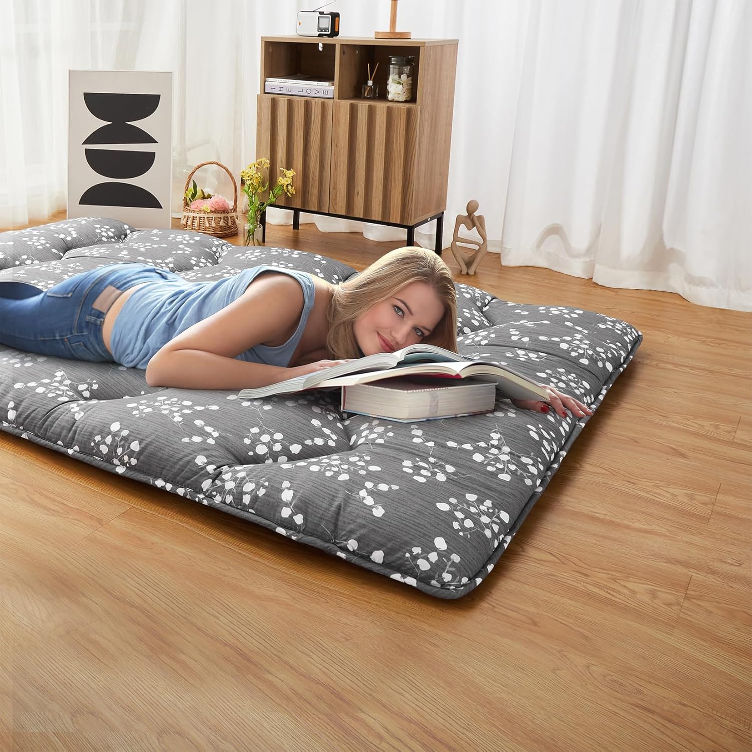 Japanese Futon Floor Mattress, Portable Thick Tatami Mat, Roll Up Futon Pad, Foldable Floor Mattress, Sleeping Mattress for Camping, Dormitory, Guest Room, Full Size, Grey