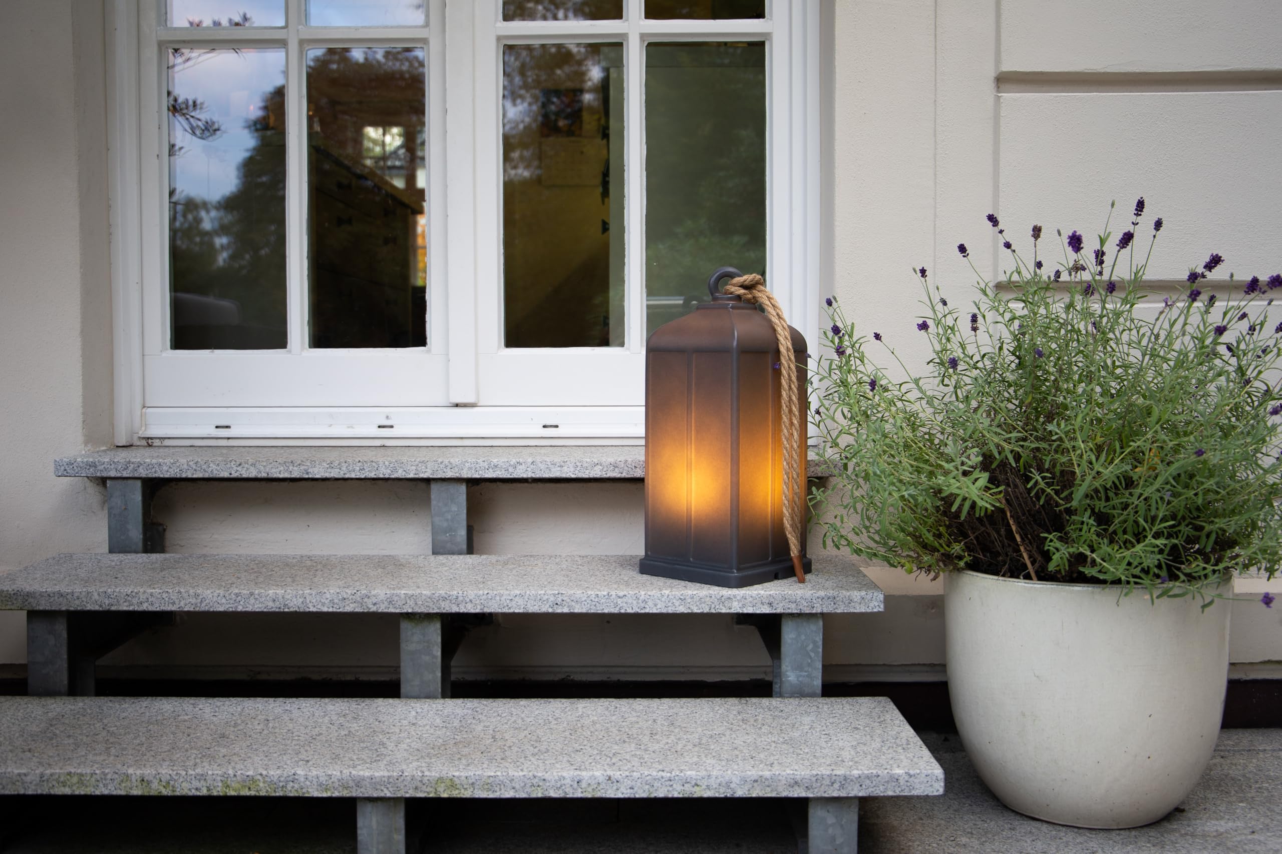 8 seasons design Shining Lantern Solar LED Deko-Laterne, Höhe: 45cm, anthrazit, inkl. Solarmodul und Leuchtmittel in warmweiß, als Solarlampe für Terrasse, Balkon, Garten mit Solarpanel