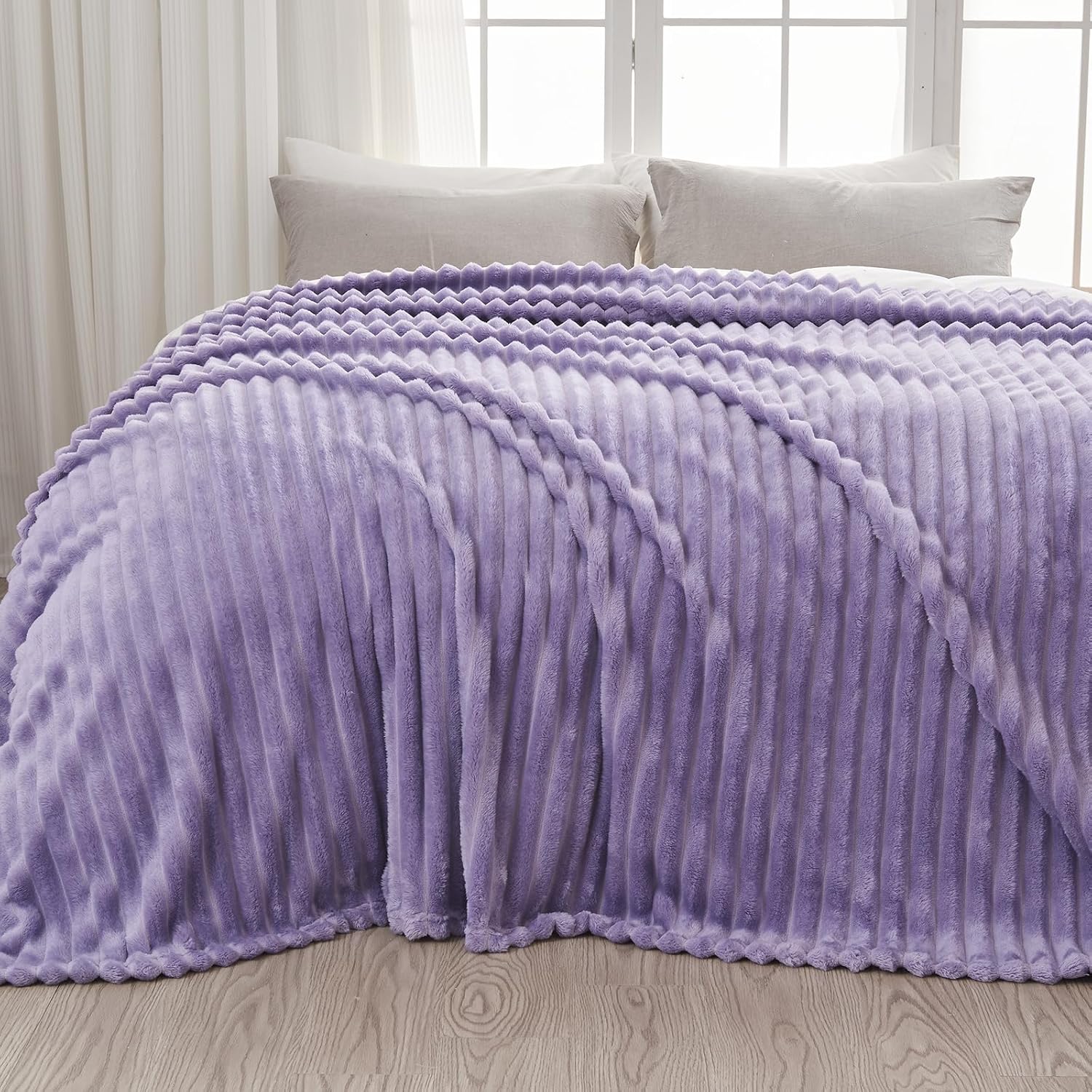 NEWCOSPLAY Super Soft Queen Blanket Lavender Premium Silky Flannel Fleece 3D Ribbed Jacquard Lightweight Bed Blanket All Season Use (Lavender Ribbed, Queen(90"x90")) Lavender Ribbed Queen(90"x90")