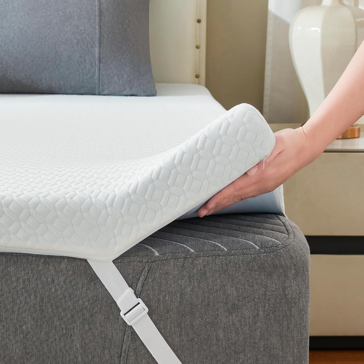 3 Inch Cooling Memory Foam Mattress Topper Queen, Gel Bed Topper for Pressure Relief, High Density Sleep Comfort with Removable & Washable Bamboo Cover