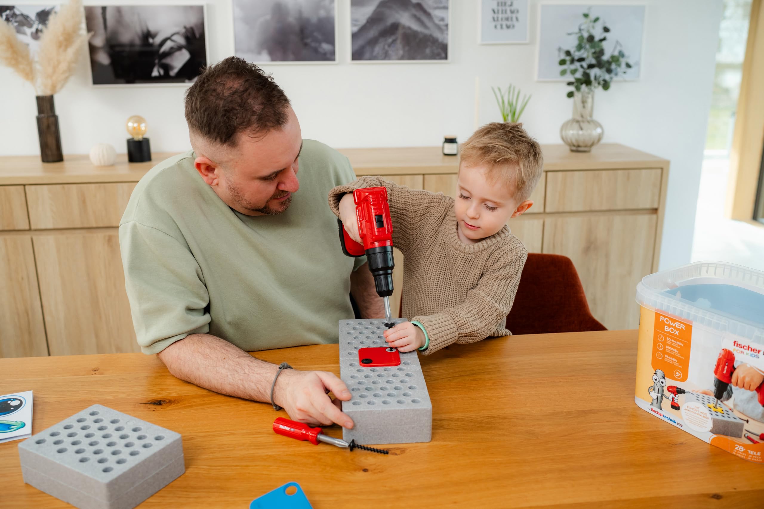 fischertechnik Fischer for Kids Power-Box 579436 kit de Bricolage dès 3 Ans | Jouet d’outils pour enfants 579436, complément idéal pour établi d’atelier, avec chevilles et perceuse-visseuse sans fil