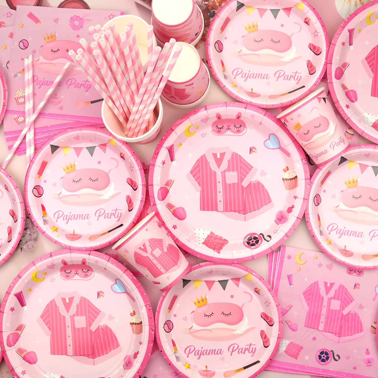 Kit Décoration Anniversaire Rouge Et Noir – Tout Inclus Pour 20 Personnes (ballons, Assiettes, Nappe, Décorations Gâteau…)