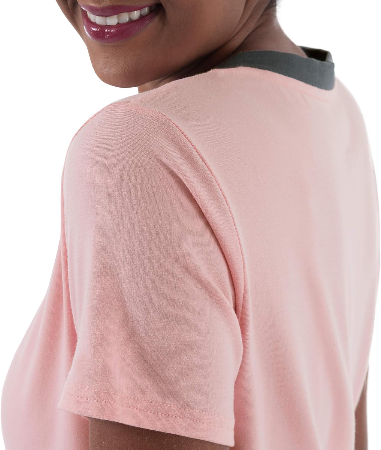 Fruit of the Loom Women's Short Sleeve Tee and Short 2 Piece Sleep Set - Image 4