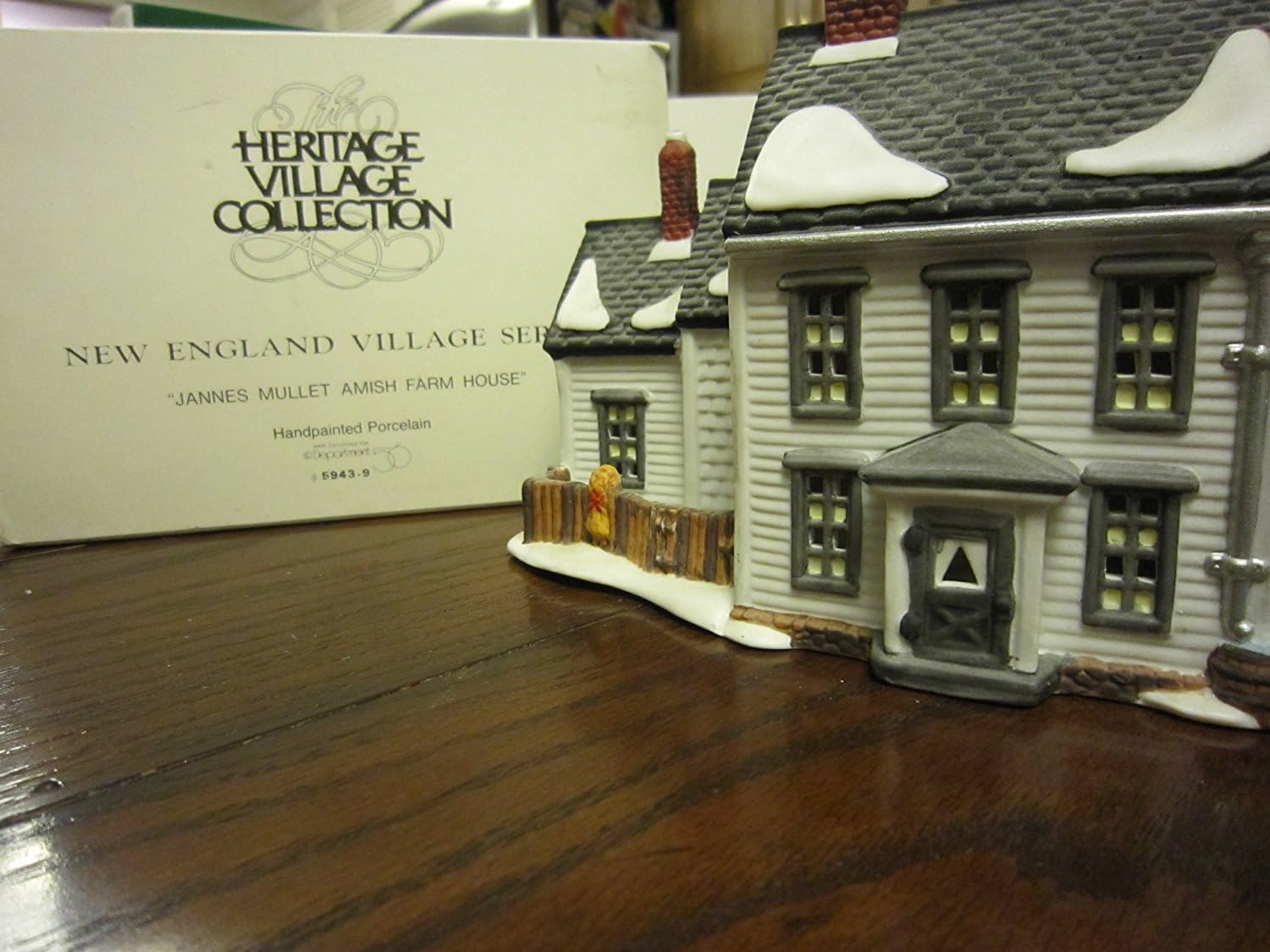 Department 56 Jannes Mullet Amish Farm House 59439