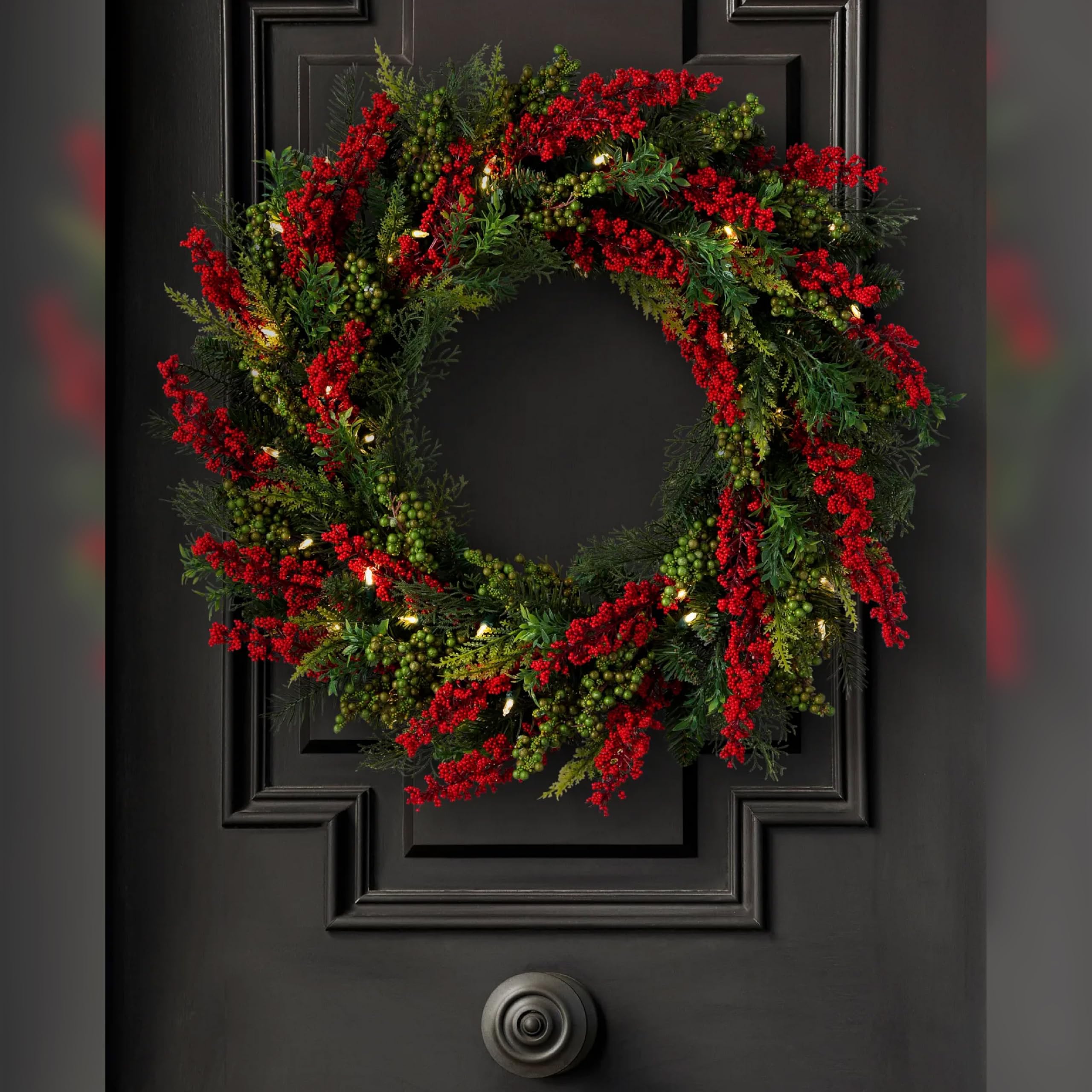Amazon.com: Balsam Hill Outdoor Berry Burst Christmas Wreath - 28