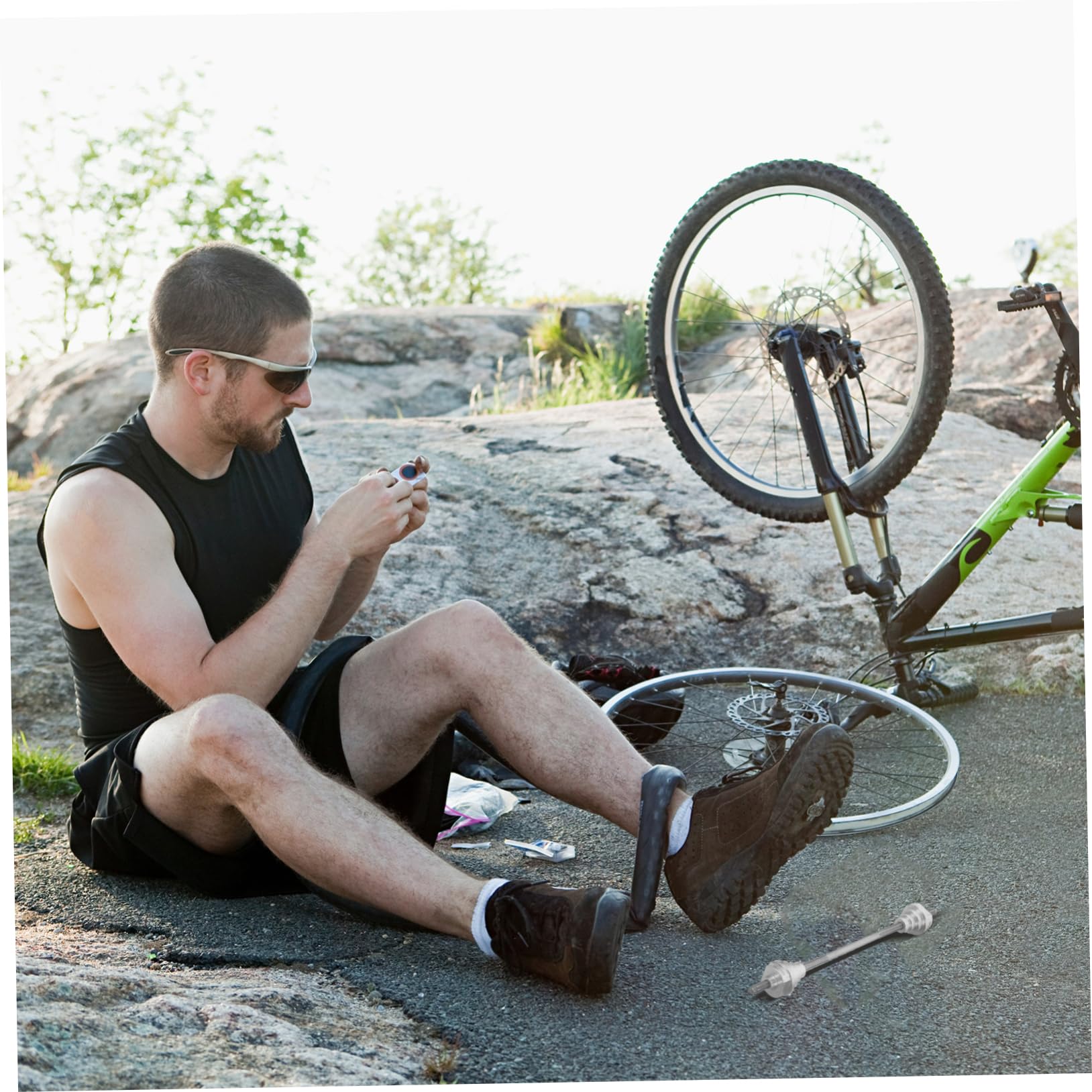 UPKOCH Fahrrad Rad Wartung Versorgung Reparaturwerkzeug Zum Entfernen Universal- Fahrrad Zentrierständer Adapter Fahrradversorgung Abrichtwerkzeug Für Fahrradfelgen Stahl Silber