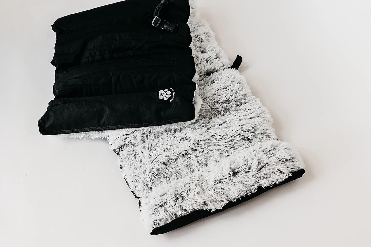 Luxurious Pet Car Travel Bed: Dog Car Seat Cover with Plush Top, PVC-Free Oxford Fabric Dog Car Seat, Car Seat Cover for Dogs, Car Seat Booster for Comfort, Back Seat Car Cover for Dogs and Pets