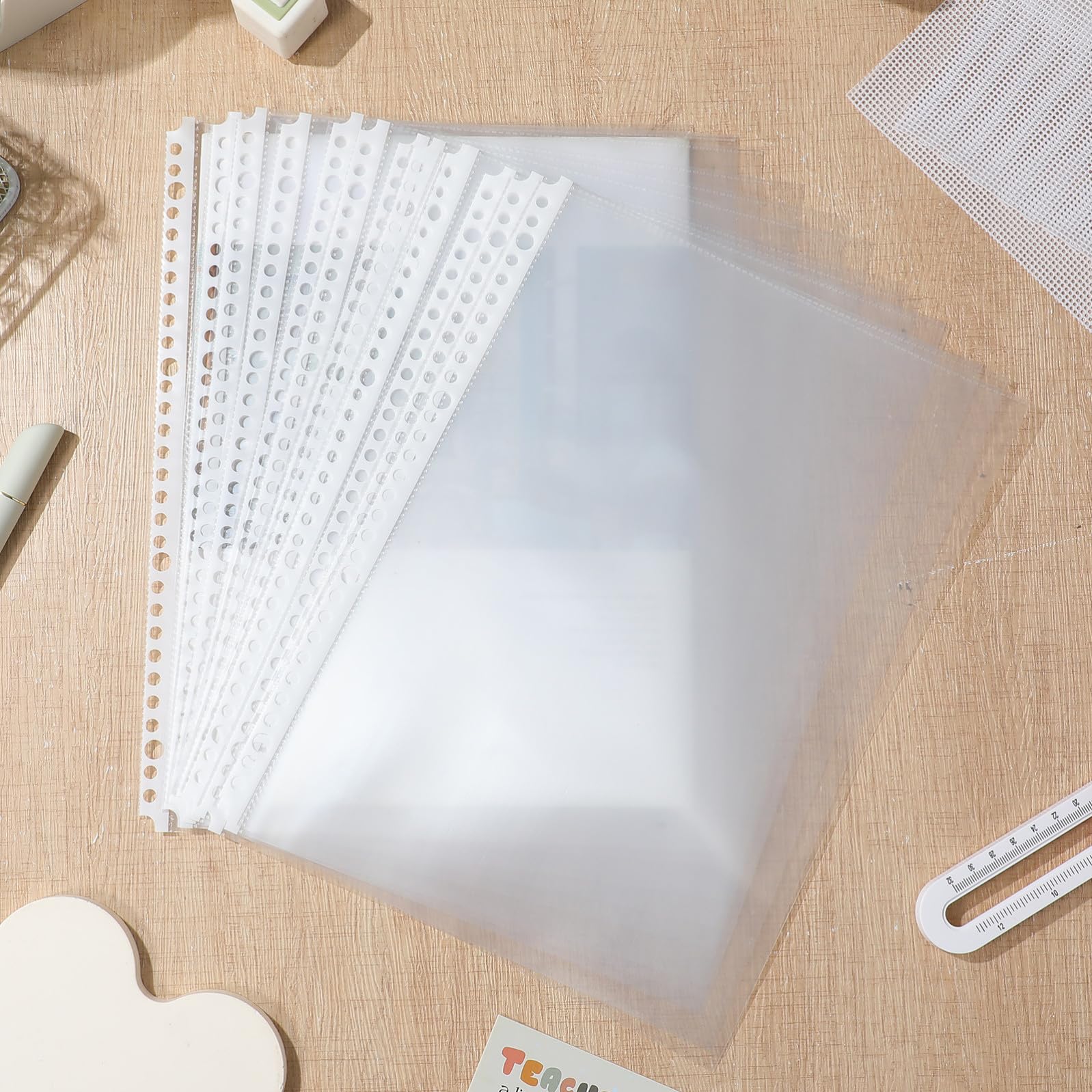 GALPADA Lot de 100 Pochettes Transparentes Perforées pour Classeur A4, en Plastique Solide, Protection des Documents, pour Travail et École