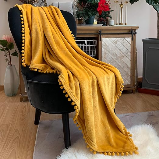LOMAO Pom Pom Throw Blanket, Soft Fleece Pompom Fringe Blanket for