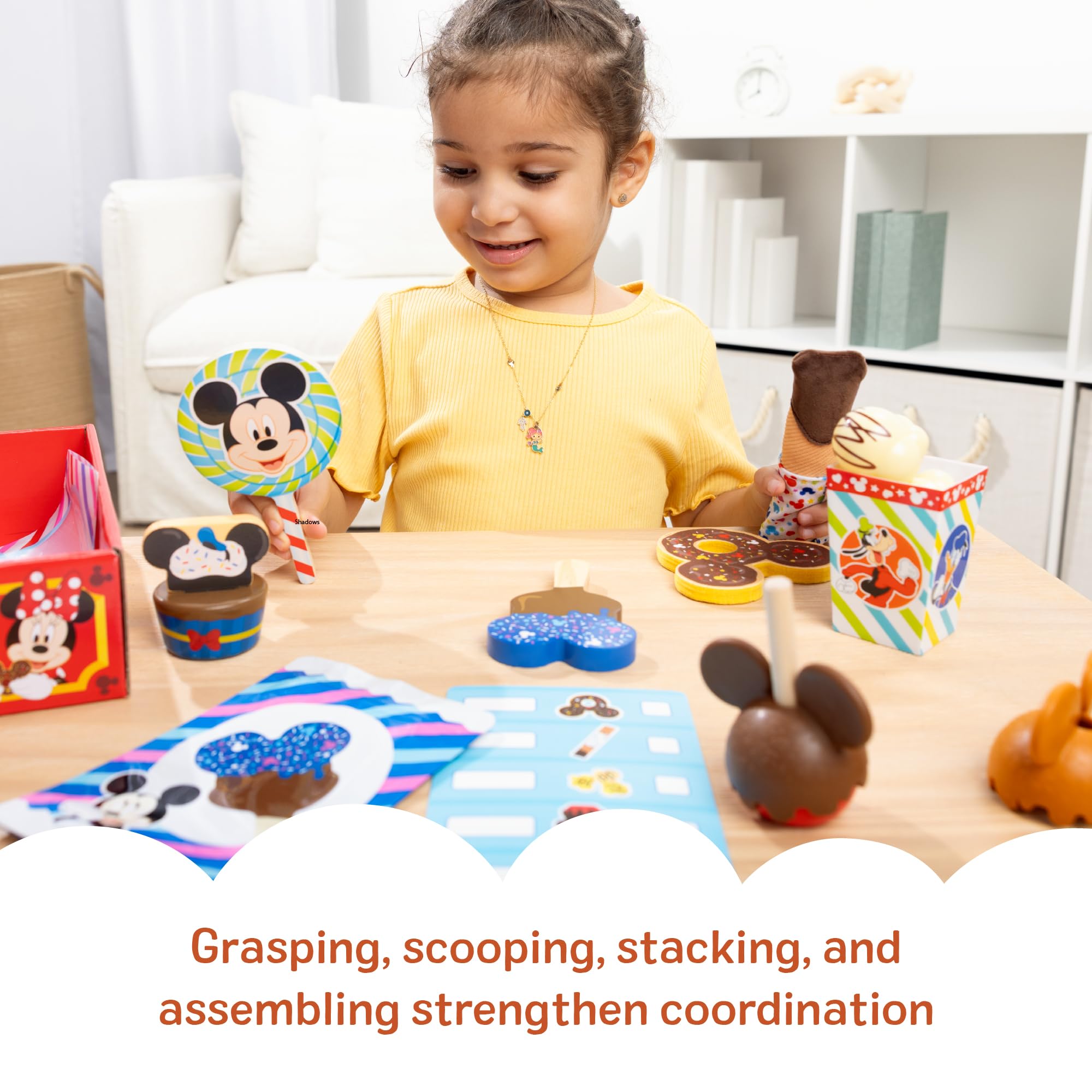 Melissa & Doug Disney Snacks & Popcorn Ensemble de Nourriture en Bois – 24 pièces | Mickey Mouse, Minnie, Jouet en Bois pour garçons et Filles à partir de 3 Ans – Certifié FSC